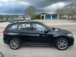 
										BMW X1 2.0 sDrive18d 150 KS Automatik Lounge Full LED Kamera NAVI 2021 full									