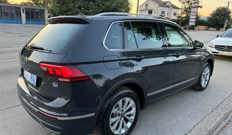
								Volkswagen Tiguan 2.0 TDI 150 KS DSG7-Tiptronik F1 Life LED NAVI FACELIFT 2022 full									