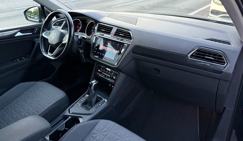 
								Volkswagen Tiguan 2.0 TDI 150 KS DSG7-Tiptronik F1 Life LED NAVI FACELIFT 2022 full									