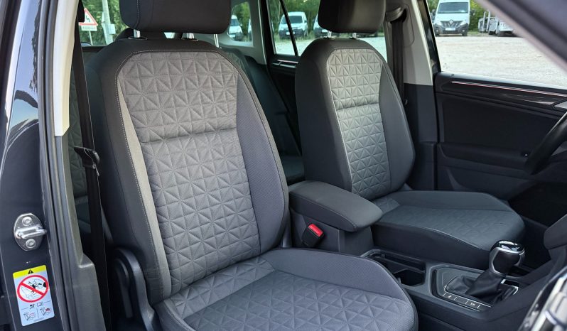 
								Volkswagen Tiguan 2.0 TDI 150 KS DSG7-Tiptronik F1 Life LED NAVI FACELIFT 2022 full									