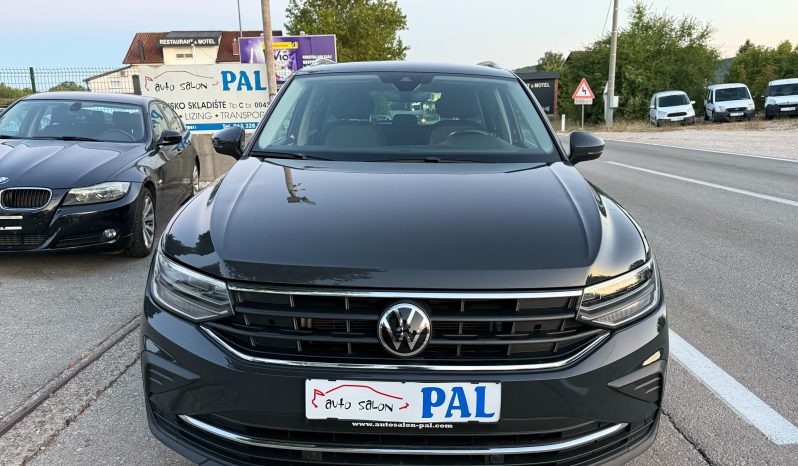 
								Volkswagen Tiguan 2.0 TDI 150 KS DSG7-Tiptronik F1 Life LED NAVI FACELIFT 2022 full									
