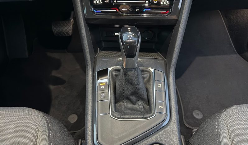 
								Volkswagen Tiguan 2.0 TDI 150 KS DSG7-Tiptronik F1 Life LED NAVI FACELIFT 2022 full									