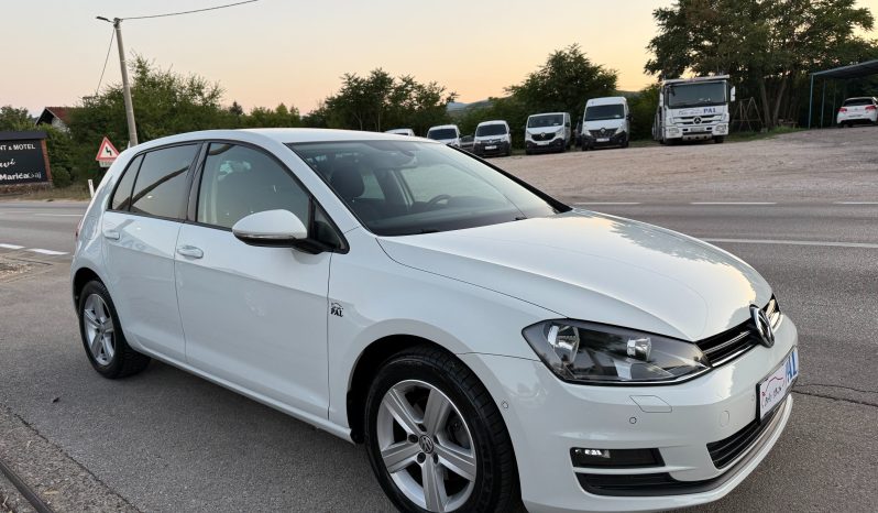 
								Volkswagen Golf 7 1.6 TDI 105 KS Comfortline Park Assist full									