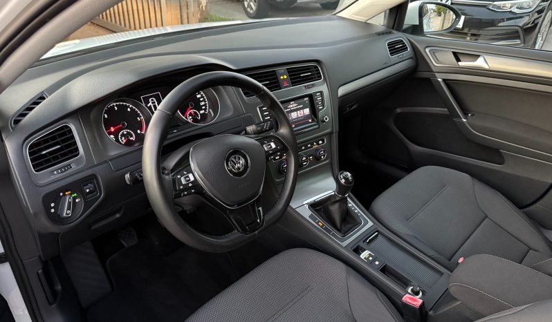 
								Volkswagen Golf 7 1.6 TDI 105 KS Comfortline Park Assist full									