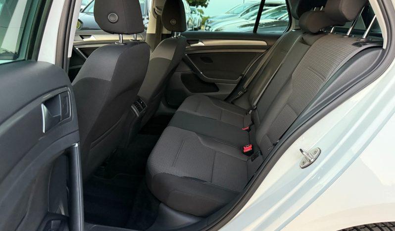 
								Volkswagen Golf 7 1.6 TDI 105 KS Comfortline Park Assist full									