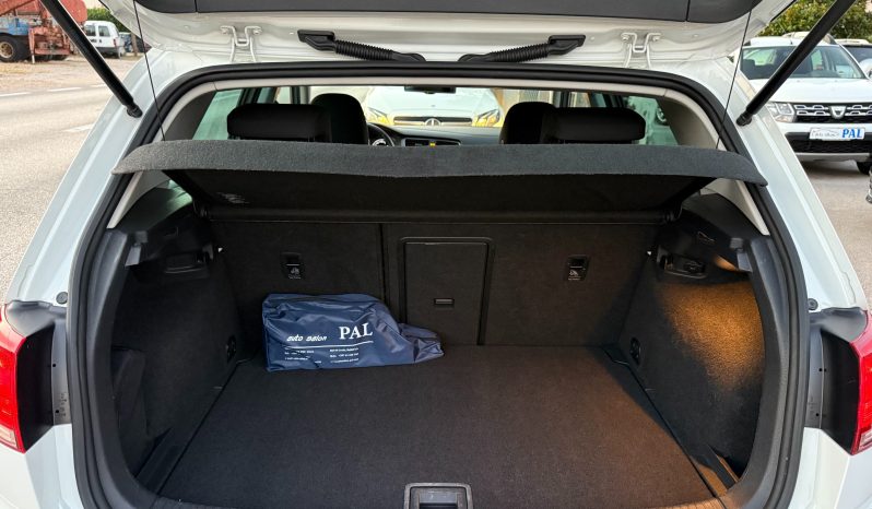 
								Volkswagen Golf 7 1.6 TDI 105 KS Comfortline Park Assist full									