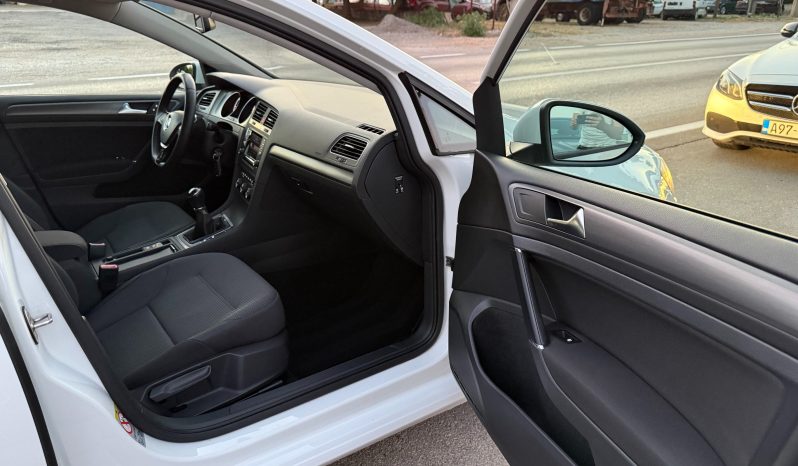 
								Volkswagen Golf 7 1.6 TDI 105 KS Comfortline Park Assist full									
