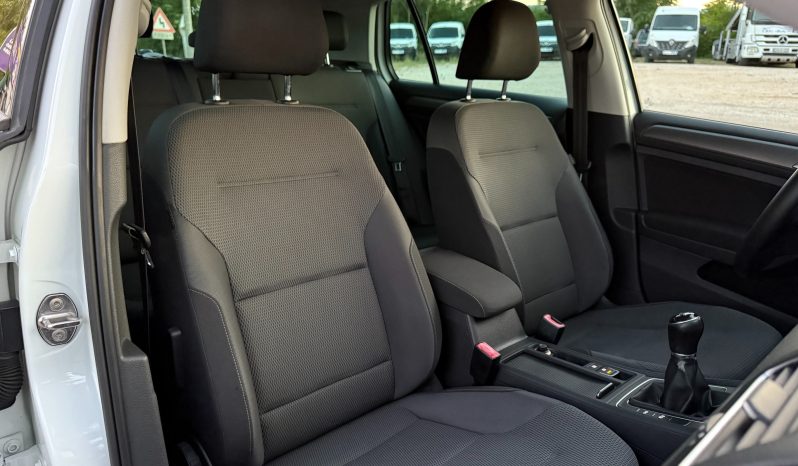 
								Volkswagen Golf 7 1.6 TDI 105 KS Comfortline Park Assist full									