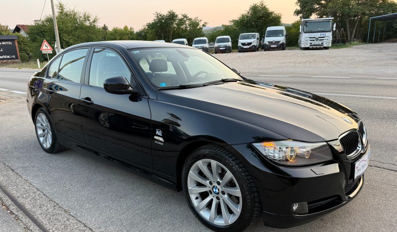
								BMW 320 d E90 XDRIVE Automatik 184 KS Xenon LED 2011 full									
