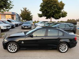 
										BMW 320 d E90 XDRIVE Automatik 184 KS Xenon LED 2011 full									