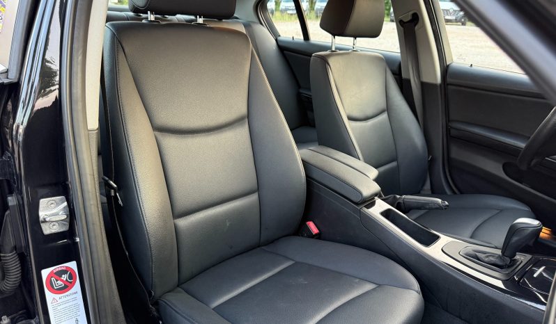 
								BMW 320 d E90 XDRIVE Automatik 184 KS Xenon LED 2011 full									