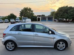 
										Mercedes-Benz B 180 d 109 KS PREMIUM Facelift NAVI 2011 full									