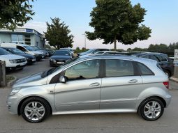 
										Mercedes-Benz B 180 d 109 KS PREMIUM Facelift NAVI 2011 full									