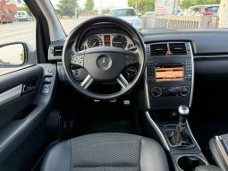 
										Mercedes-Benz B 180 d 109 KS PREMIUM Facelift NAVI 2011 full									