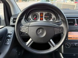 
										Mercedes-Benz B 180 d 109 KS PREMIUM Facelift NAVI 2011 full									