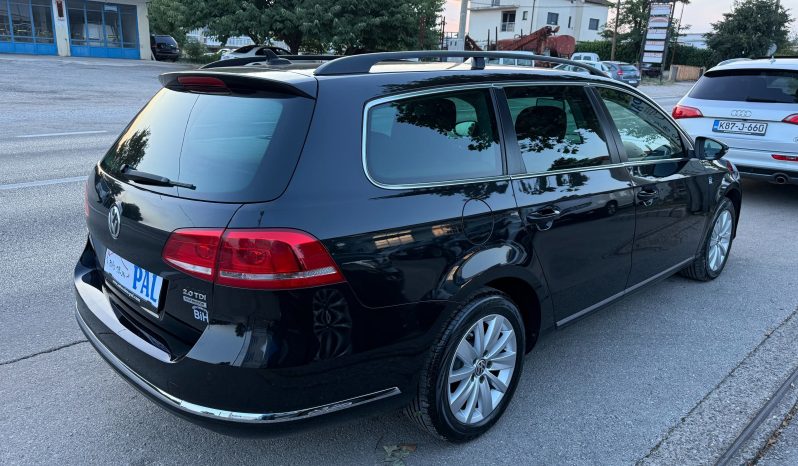 
								Volkswagen Passat 7 2.0 TDI DSG Automatik 140 KS NAVI 2012 full									