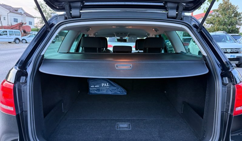 
								Volkswagen Passat 7 2.0 TDI DSG Automatik 140 KS NAVI 2012 full									