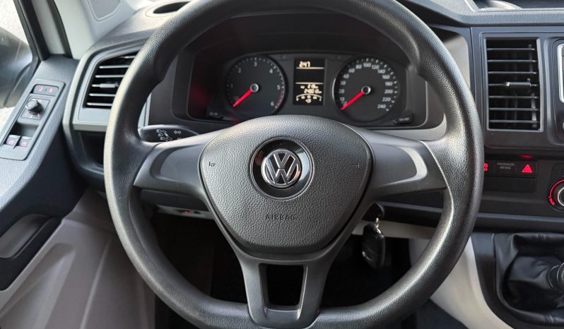 
								Volkswagen Transporter T6 2.0 TDI 150 KS Senzori 3 Sjedišta LKW 2019 full									