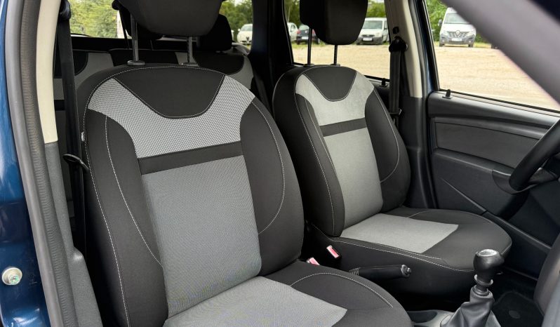 
								Dacia Duster 1.5 dCi 110 KS Laureate NAVI Senzori FACELIFT 2018 full									