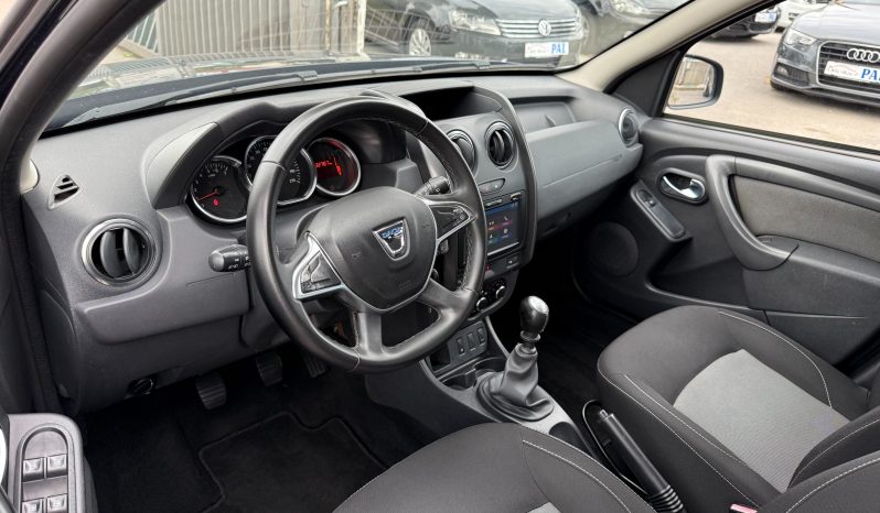 
								Dacia Duster 1.5 dCi 110 KS Laureate NAVI Senzori FACELIFT 2018 full									