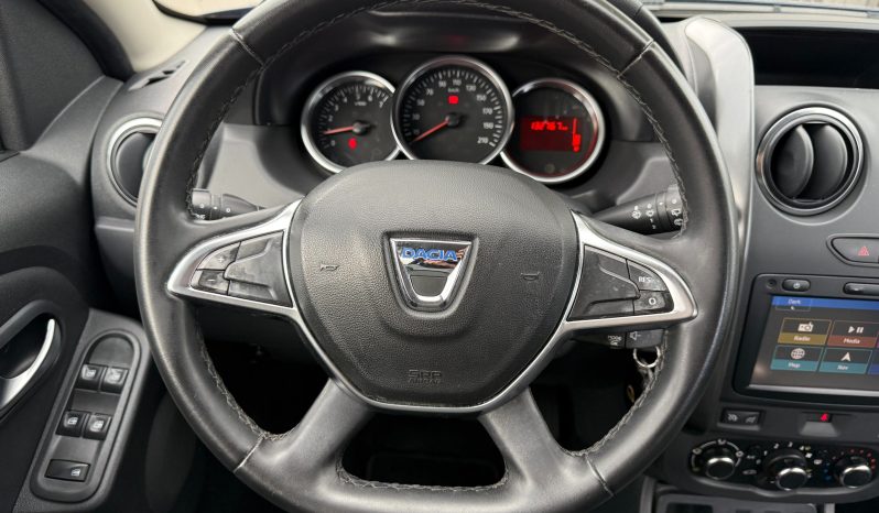 
								Dacia Duster 1.5 dCi 110 KS Laureate NAVI Senzori FACELIFT 2018 full									