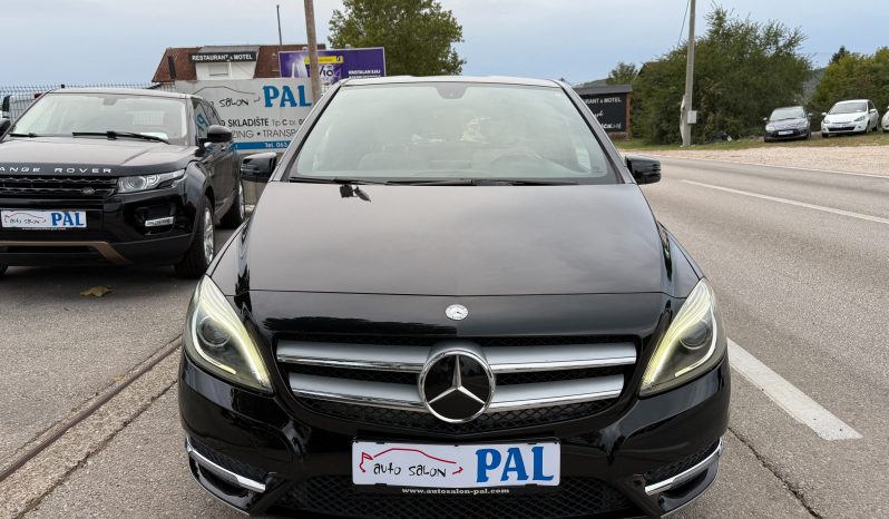 
								Mercedes-Benz B 180 CDI Automatik F1 NAVI Xenon LED Kamera 2014 full									