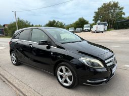 
										Mercedes-Benz B 180 CDI Automatik F1 NAVI Xenon LED Kamera 2014 full									