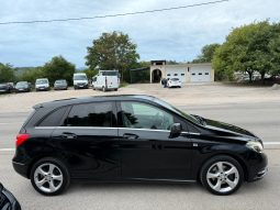 
										Mercedes-Benz B 180 CDI Automatik F1 NAVI Xenon LED Kamera 2014 full									