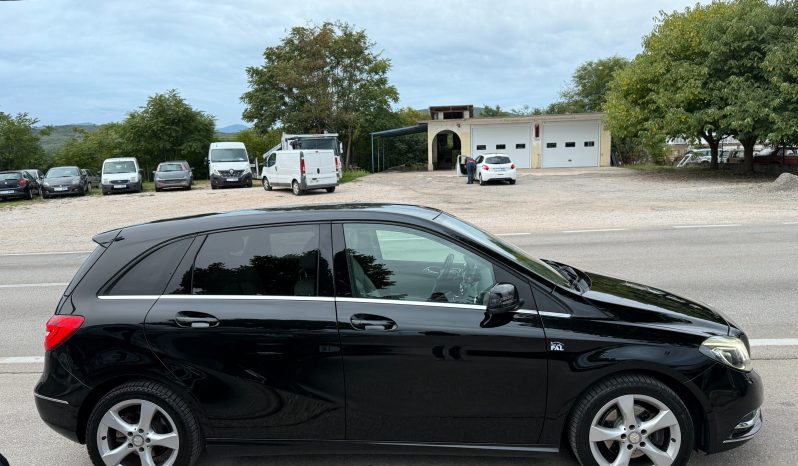 
								Mercedes-Benz B 180 CDI Automatik F1 NAVI Xenon LED Kamera 2014 full									