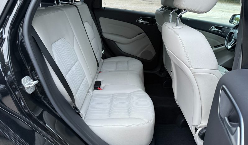 
								Mercedes-Benz B 180 CDI Automatik F1 NAVI Xenon LED Kamera 2014 full									