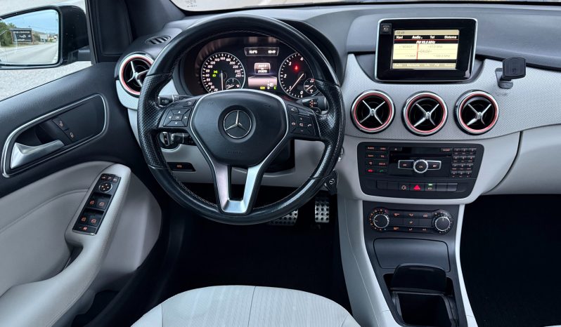 
								Mercedes-Benz B 180 CDI Automatik F1 NAVI Xenon LED Kamera 2014 full									