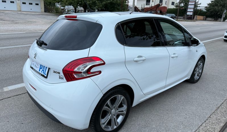 
								Peugeot 208 1.4 HDI Allure Sport NAVI Panorama full									