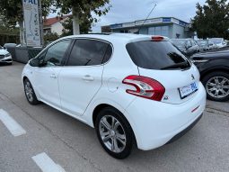 
										Peugeot 208 1.4 HDI Allure Sport NAVI Panorama full									