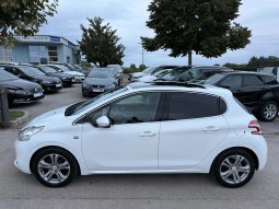 
										Peugeot 208 1.4 HDI Allure Sport NAVI Panorama full									