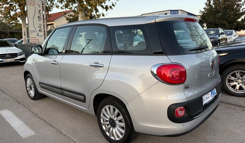 
								Fiat 500L Living 1.6 MultiJet 105 KS 2015 full									