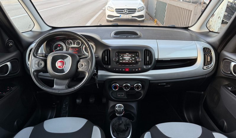 
								Fiat 500L Living 1.6 MultiJet 105 KS 2015 full									