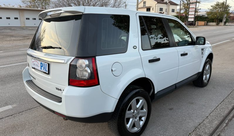 
								Land Rover Freelander 2 2.2 D TD4 S 150 KS 4×4 2012 full									