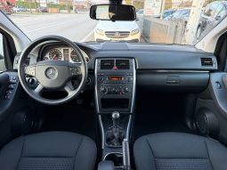 
										Mercedes-Benz B 180 CDI FACELIFT Euro Kuka 2010 full									