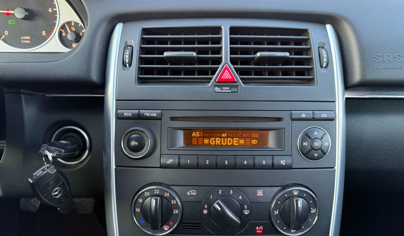 
								Mercedes-Benz B 180 CDI FACELIFT Euro Kuka 2010 full									