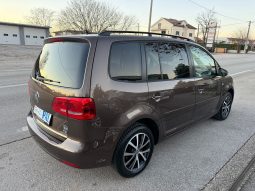 
										Volkswagen Touran 1.2 TSI 105 KS Comfortline 7 Sjedišta Alarm 2012 full									