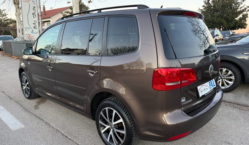 
								Volkswagen Touran 1.2 TSI 105 KS Comfortline 7 Sjedišta Alarm 2012 full									