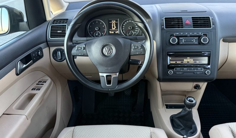 
								Volkswagen Touran 1.2 TSI 105 KS Comfortline 7 Sjedišta Alarm 2012 full									