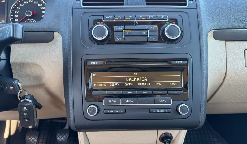 
								Volkswagen Touran 1.2 TSI 105 KS Comfortline 7 Sjedišta Alarm 2012 full									