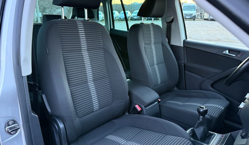 
								Volkswagen Tiguan 2.0 TDI 140 KS 4MOTION Sport Style 2011 full									