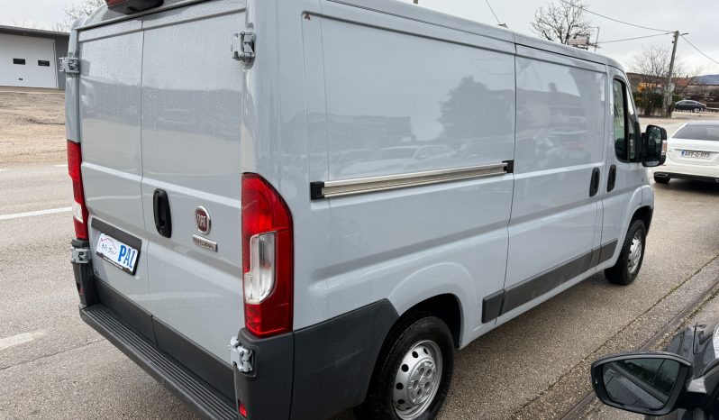 
								Fiat Ducato PROFESSIONAL 2.0 MultiJet 3 Sjedišta NAVIGACIJA Kamera full									