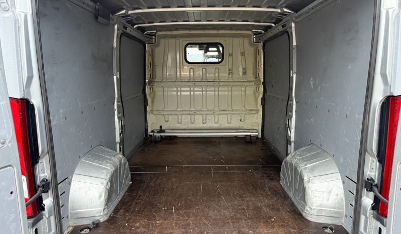 
								Fiat Ducato PROFESSIONAL 2.0 MultiJet 3 Sjedišta NAVIGACIJA Kamera full									