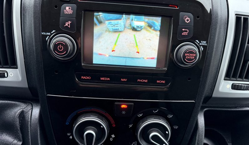 
								Fiat Ducato PROFESSIONAL 2.0 MultiJet 3 Sjedišta NAVIGACIJA Kamera full									