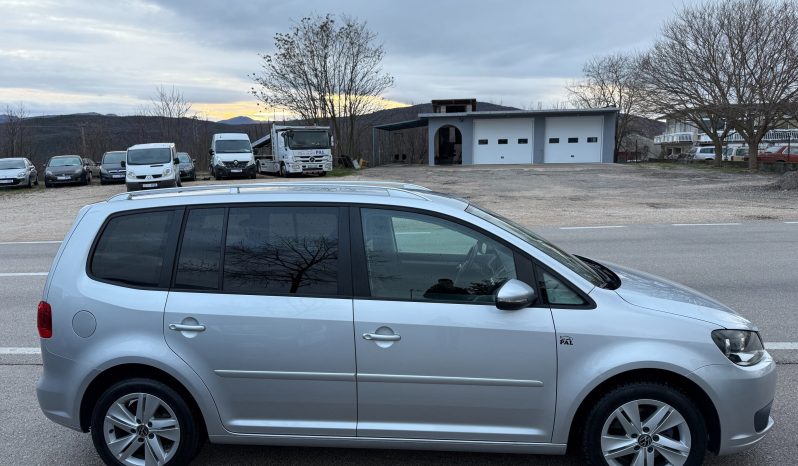 
								Volkswagen Touran 1.6 TDI 105 KS Comfortline 2013 full									