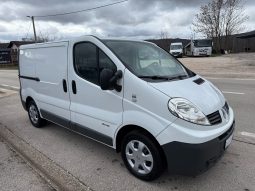 
										Renault Trafic 2.0 dCi 115 KS 3 Sjedišta Euro 5 2011 full									