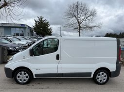 
										Renault Trafic 2.0 dCi 115 KS 3 Sjedišta Euro 5 2011 full									
